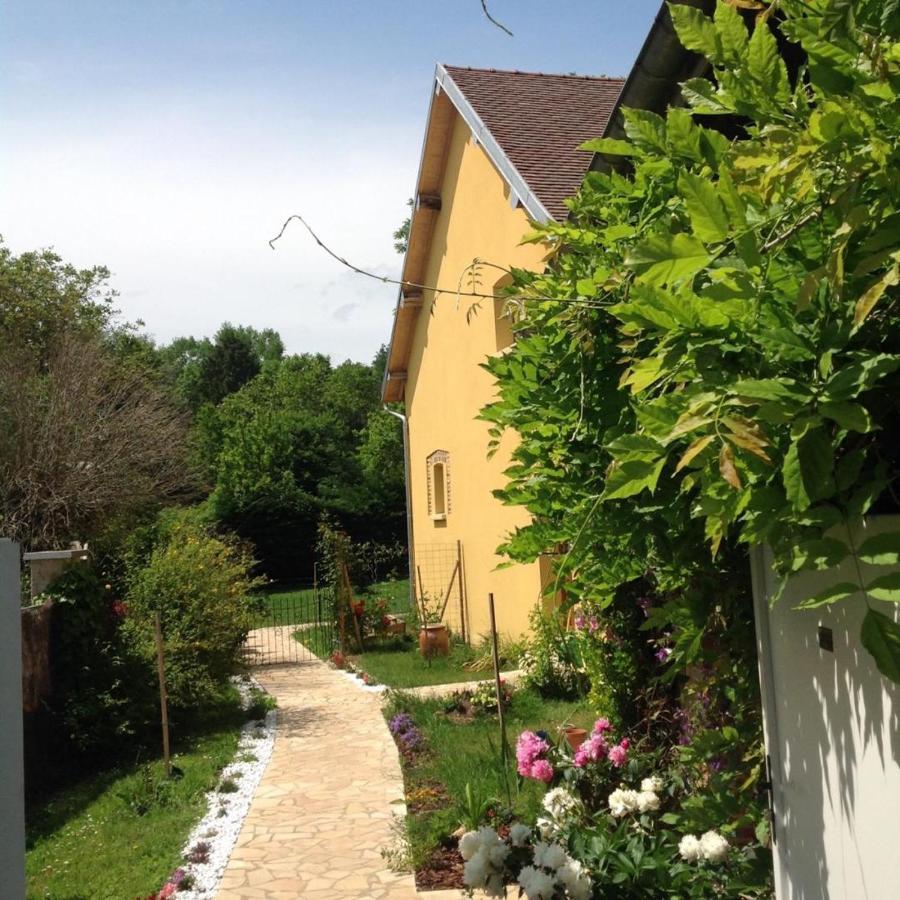 Hotel La Bicoque En Puisaye Saint-Amand-en-Puisaye Exteriér fotografie